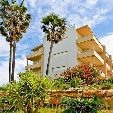 Апартаменти Beautiful 1-bed In *