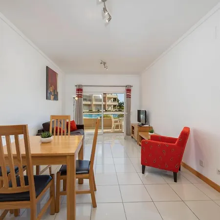 Beautiful 1-bed In Албуфейра