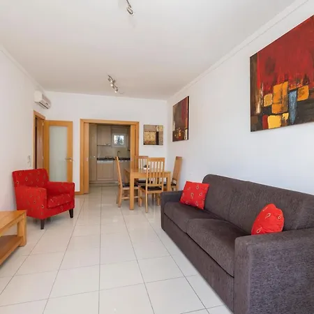 Beautiful 1-bed In Албуфейра